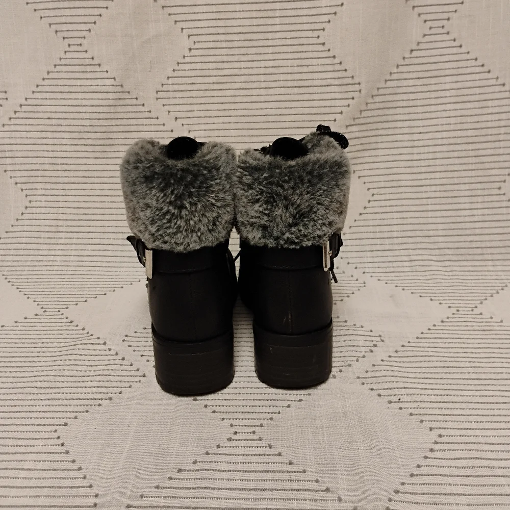 Girls Black Fur-Lined Lace-Up Boots With Zipper Size 2